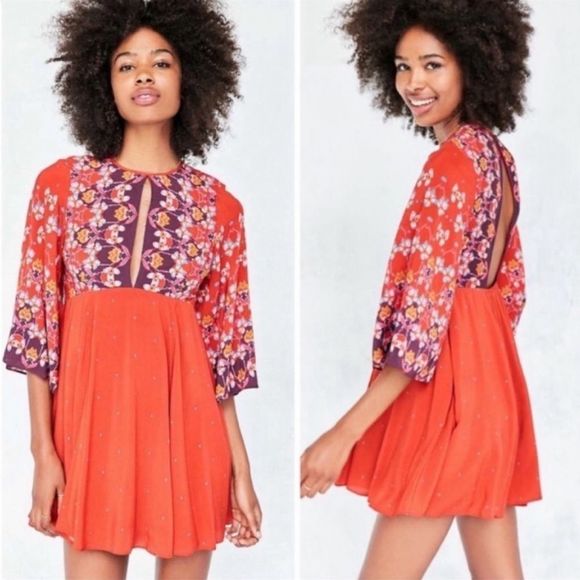 Anthropologie Dresses & Skirts - 🌹Anthropologie Ecote, Tyler Split-Neck Orange Mini Dress.